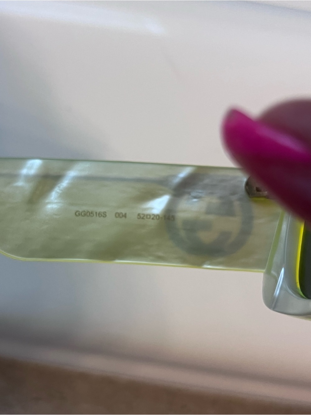 Gucci Neon Yellow-Green Logo Sunglasses - Picture 3 of 5